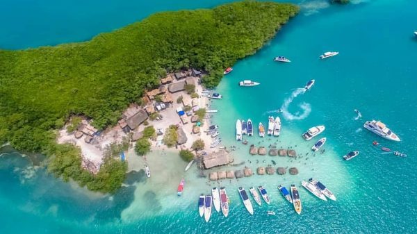 CHOLON BAYTOURS