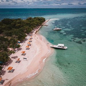 BENDITA BEACH ISLA, Cartagena Baytours