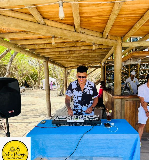ISLA SOL Y PAPAYA OPEN BAR - Imagen 8