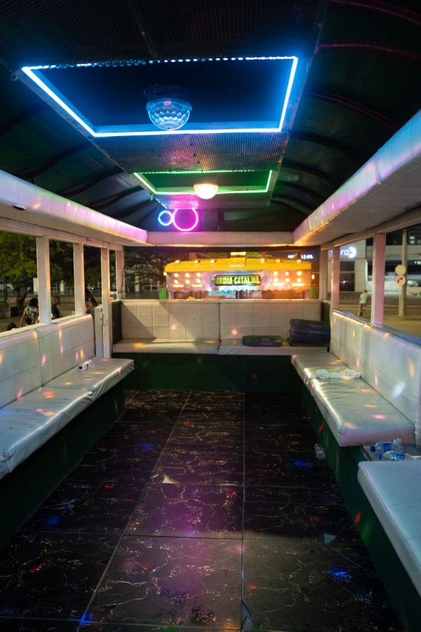 PARTY BUS - Imagen 2
