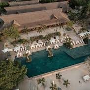 ISLA MAKANI LUXURY